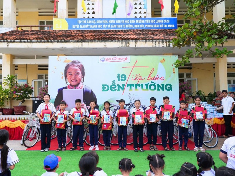 Truy cập trang chủ kv999 và tìm nút đăng ký